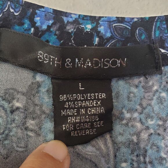 89th and Madison Top Paisley Blouse Blue V Neck Womens Size L Polyester Spandex - Picture 3 of 10